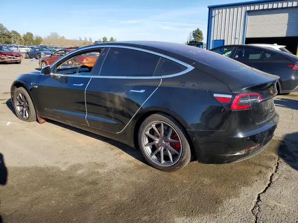 5YJ3E1EA9JF025441 2018 TESLA MODEL 3 - Image 2