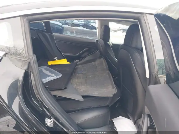 5YJ3E1EA9JF025522 2018 TESLA MODEL 3 - Image 8