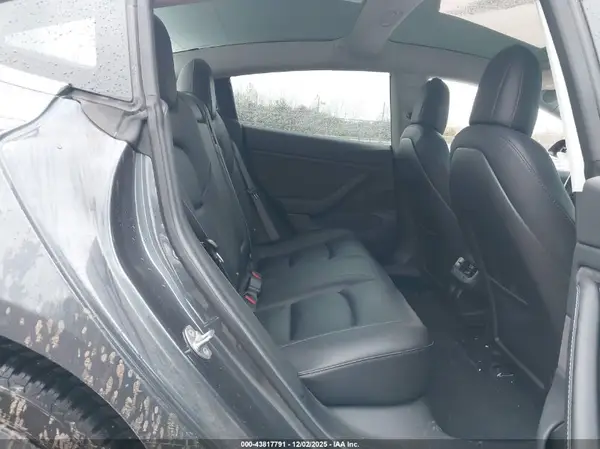 5YJ3E1EA9JF026847 2018 TESLA MODEL 3 - Image 8