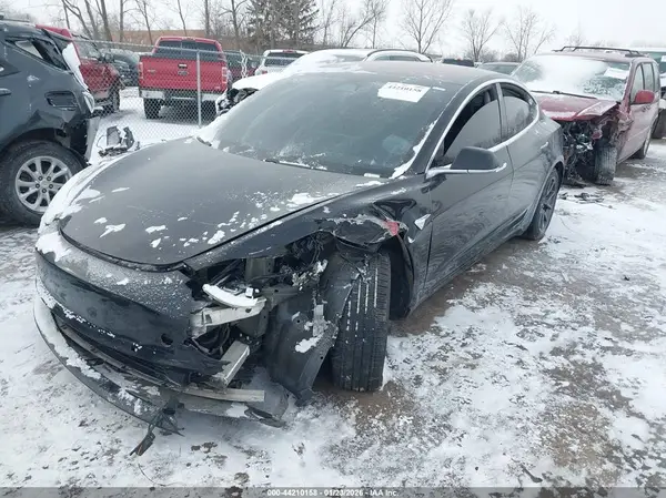 5YJ3E1EA9JF028050 2018 TESLA MODEL 3 - Image 2