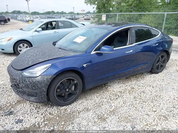 5YJ3E1EA9JF030915 2018 TESLA MODEL 3 - Image 2