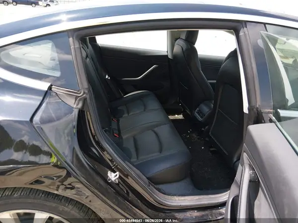 5YJ3E1EA9JF032289 2018 TESLA MODEL 3 - Image 8