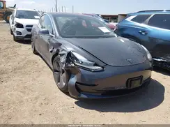 5YJ3E1EA9JF033992 2018 TESLA MODEL 3