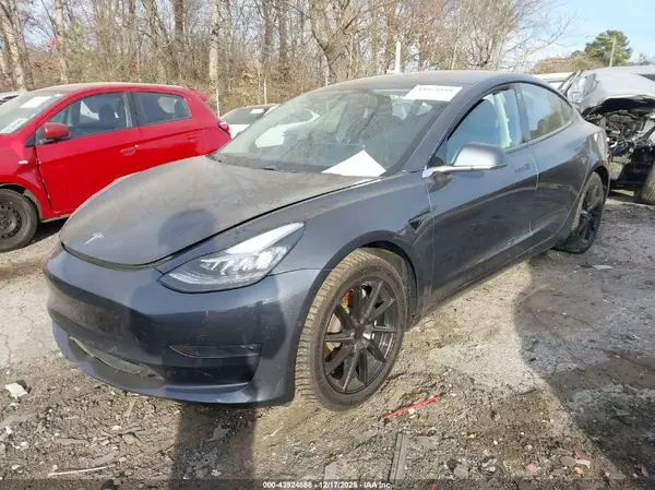 5YJ3E1EA9JF036763 2018 TESLA MODEL 3 - Image 2