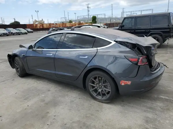 5YJ3E1EA9JF037833 2018 TESLA MODEL 3 - Image 2