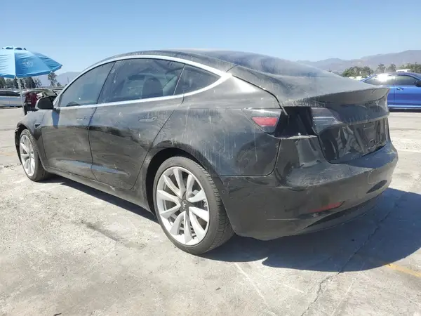 5YJ3E1EA9JF037993 2018 TESLA MODEL 3 - Image 2