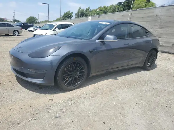 5YJ3E1EA9JF039646 2018 TESLA MODEL 3 - Image 1