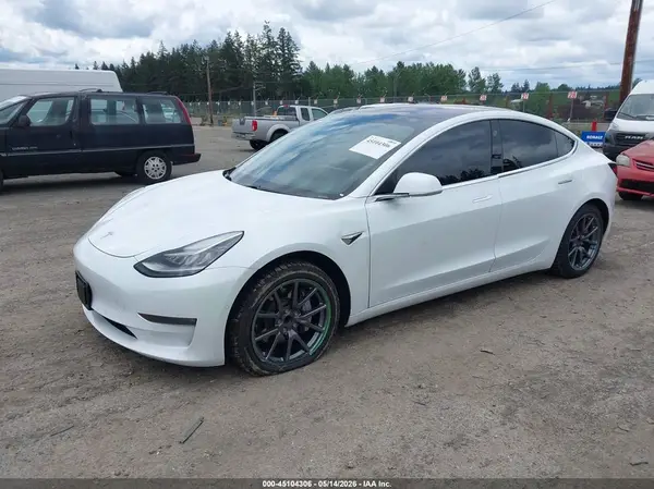 5YJ3E1EA9JF040358 2018 TESLA MODEL 3 - Image 2