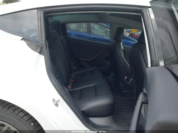 5YJ3E1EA9JF040358 2018 TESLA MODEL 3 - Image 8