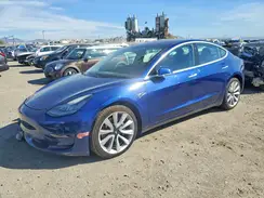5YJ3E1EA9JF042806 2018 TESLA MODEL 3
