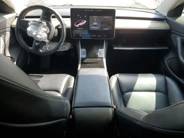 5YJ3E1EA9JF045205 2018 TESLA MODEL 3 - Image 8