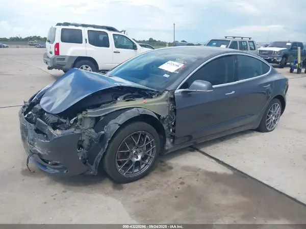 5YJ3E1EA9JF046497 2018 TESLA MODEL 3 - Image 2