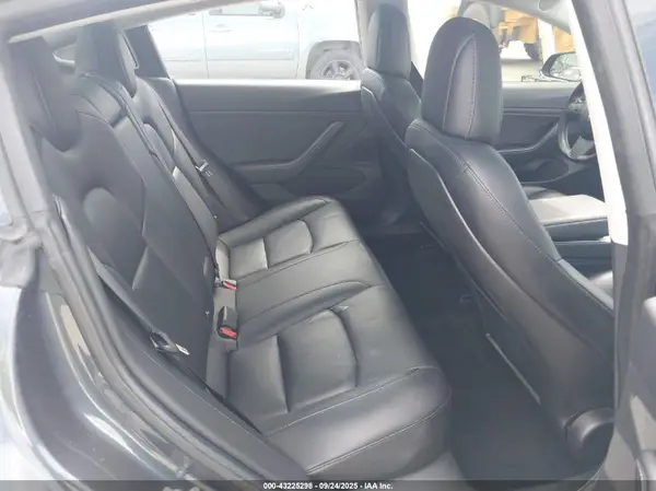 5YJ3E1EA9JF046497 2018 TESLA MODEL 3 - Image 8