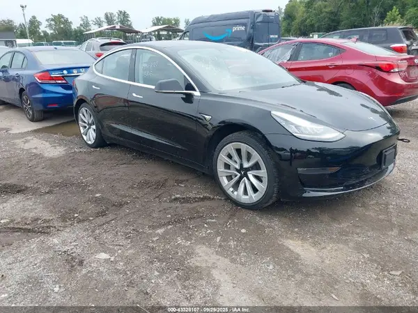 5YJ3E1EA9JF046855 2018 TESLA MODEL 3 - Image 1