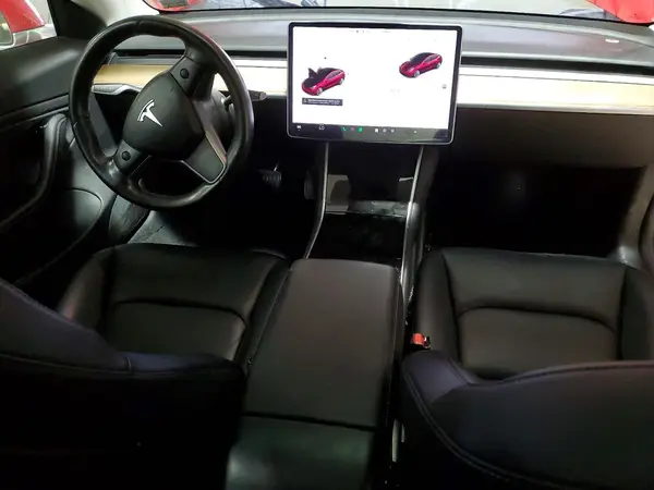 5YJ3E1EA9JF050288 2018 TESLA MODEL 3 - Image 8