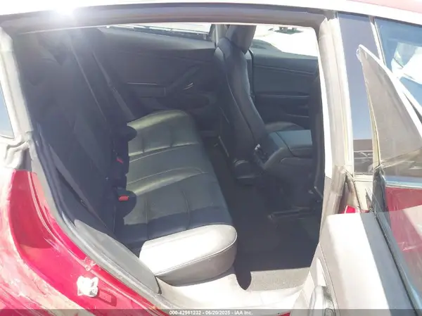 5YJ3E1EA9JF050355 2018 TESLA MODEL 3 - Image 8