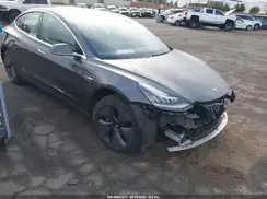 5YJ3E1EA9JF052204 2018 TESLA MODEL 3