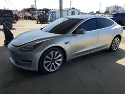 5YJ3E1EA9JF052655 2018 TESLA MODEL 3