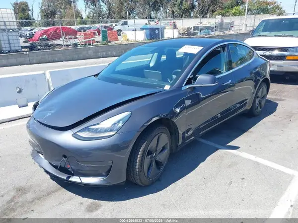 5YJ3E1EA9JF052817 2018 TESLA MODEL 3 - Image 2