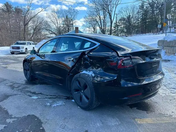 5YJ3E1EA9JF056690 2018 TESLA MODEL 3 - Image 2