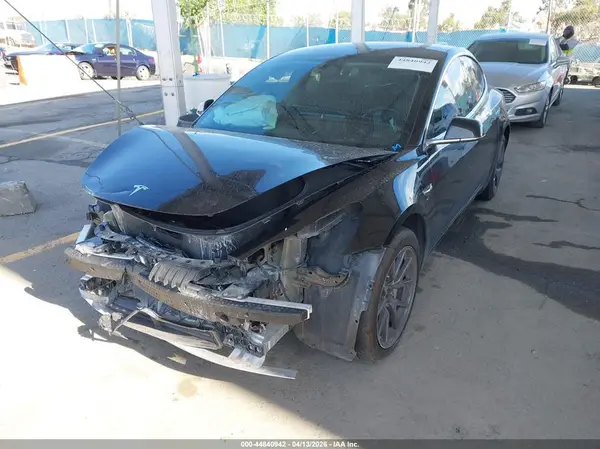 5YJ3E1EA9JF057127 2018 TESLA MODEL 3 - Image 2