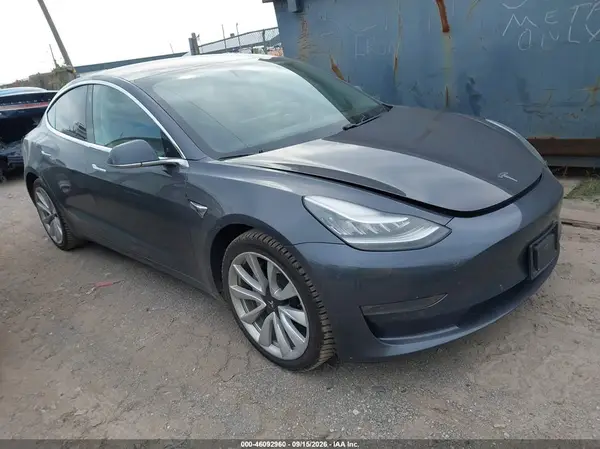 5YJ3E1EA9JF059363 2018 TESLA MODEL 3 - Image 1