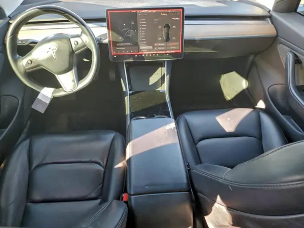 5YJ3E1EA9JF070945 2018 TESLA MODEL 3 - Image 8