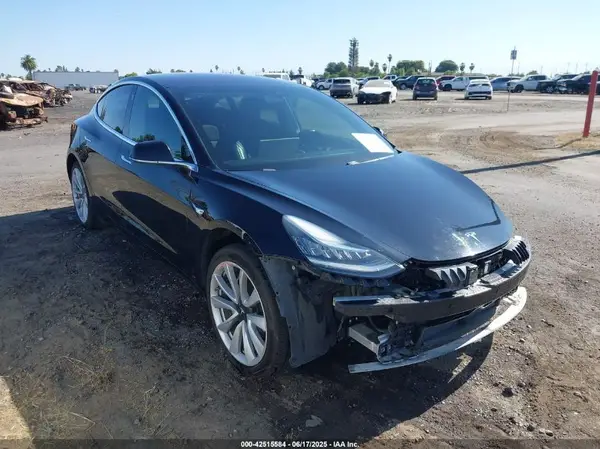 5YJ3E1EA9JF071237 2018 TESLA MODEL 3 - Image 1