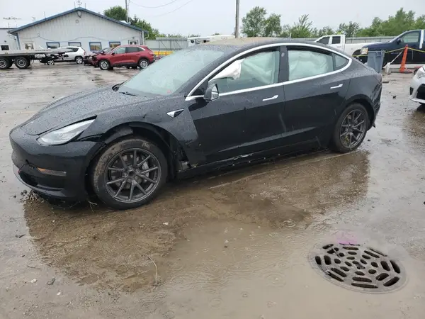 5YJ3E1EA9JF095215 2018 TESLA MODEL 3 - Image 1