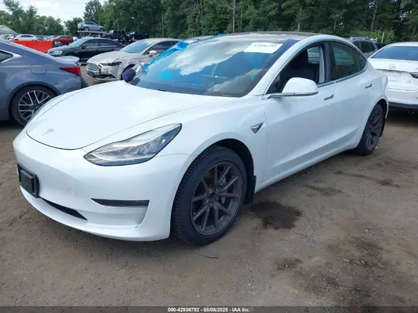 5YJ3E1EA9JF098728 2018 TESLA MODEL 3 - Image 2