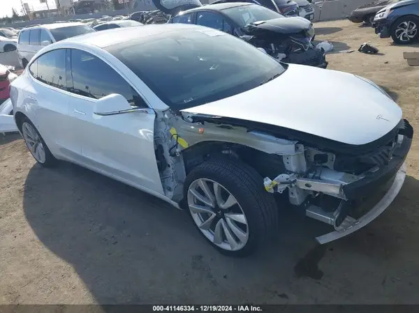 5YJ3E1EA9JF099006 2018 TESLA MODEL 3 - Image 1