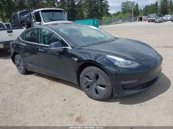 5YJ3E1EA9JF152464 2018 TESLA MODEL 3 - Image 1