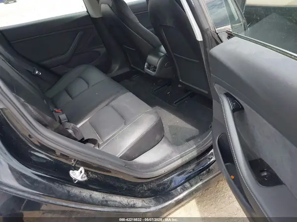 5YJ3E1EA9JF152464 2018 TESLA MODEL 3 - Image 8