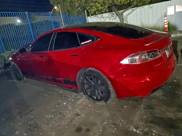 5YJ3E1EA9JF153159 2018 TESLA MODEL 3 - Image 2