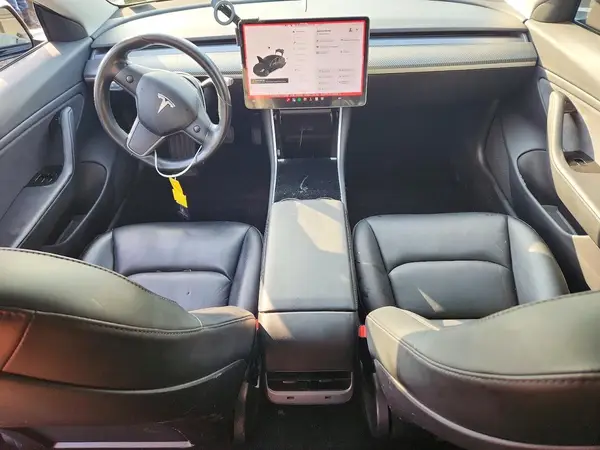 5YJ3E1EA9JF153582 2018 TESLA MODEL 3 - Image 8