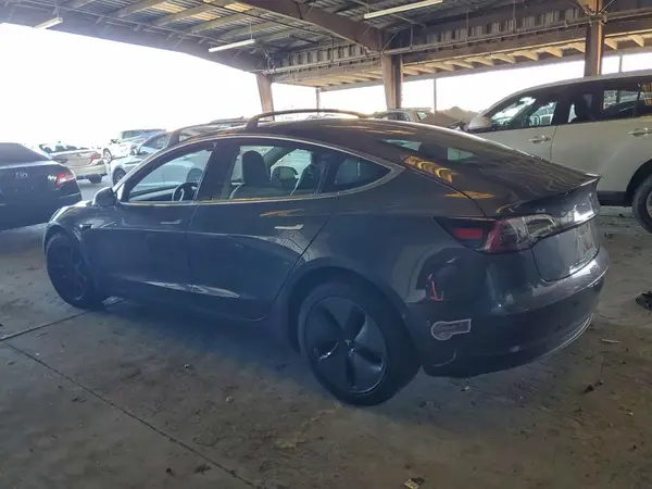 5YJ3E1EA9JF157700 2018 TESLA MODEL 3 - Image 2