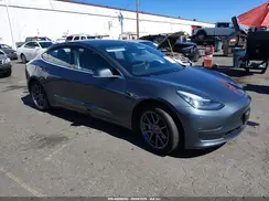 5YJ3E1EA9JF158894 2018 TESLA MODEL 3