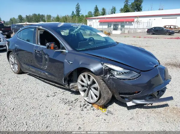 5YJ3E1EA9JF163495 2018 TESLA MODEL 3 - Image 1