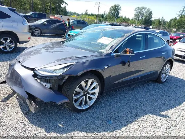 5YJ3E1EA9JF163495 2018 TESLA MODEL 3 - Image 2