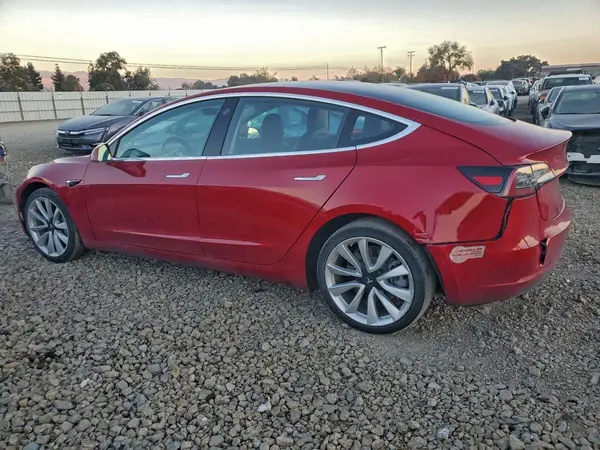 5YJ3E1EA9JF163805 2018 TESLA MODEL 3 - Image 2