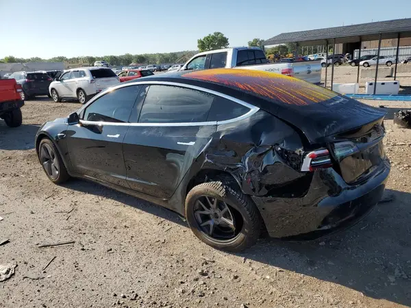 5YJ3E1EA9JF165621 2018 TESLA MODEL 3 - Image 2