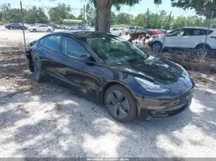 5YJ3E1EA9JF172021 2018 TESLA MODEL 3