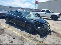 5YJ3E1EA9JF173377 2018 TESLA MODEL 3