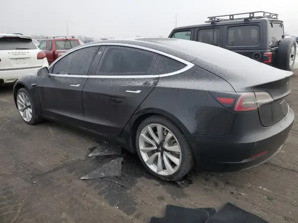 5YJ3E1EA9JF175971 2018 TESLA MODEL 3 - Image 2