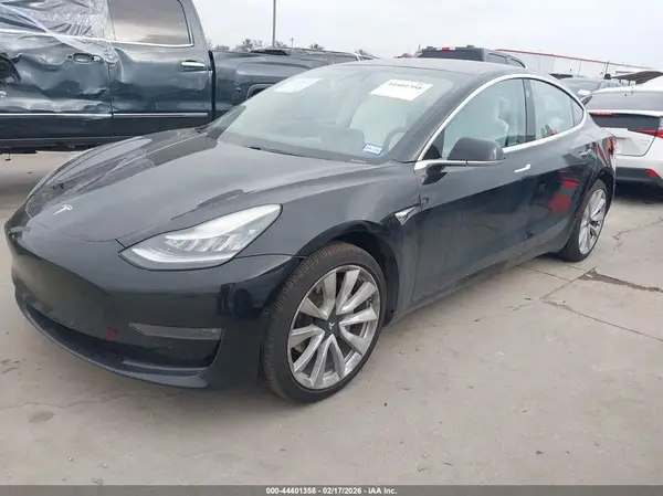 5YJ3E1EA9JF177929 2018 TESLA MODEL 3 - Image 2