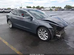 5YJ3E1EA9JF178031 2018 TESLA MODEL 3