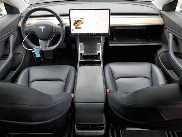 5YJ3E1EA9KF190469 2019 TESLA MODEL 3 - Image 8