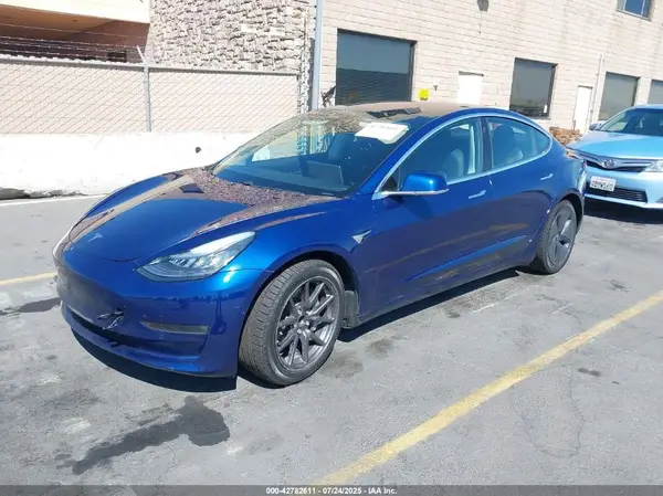 5YJ3E1EA9KF190486 2019 TESLA MODEL 3 - Image 2