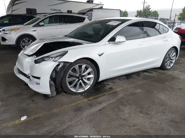 5YJ3E1EA9KF190553 2019 TESLA MODEL 3 - Image 2