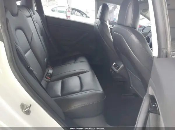 5YJ3E1EA9KF190553 2019 TESLA MODEL 3 - Image 8